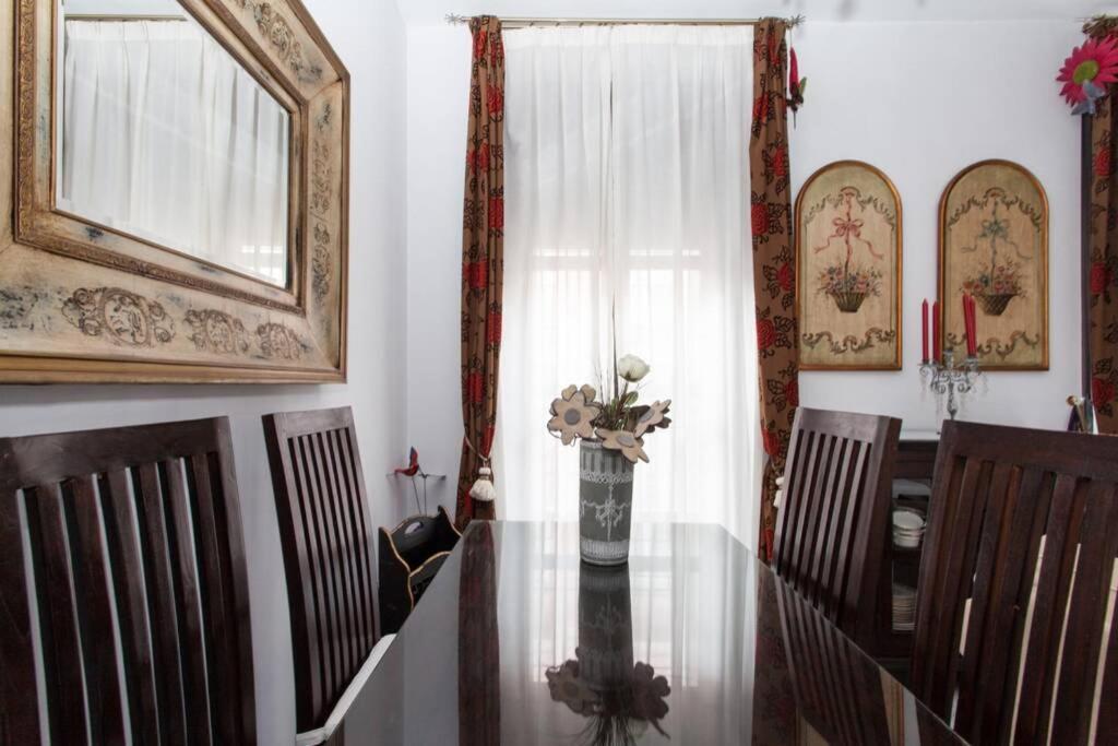Apartamento Alfareria Seville Ngoại thất bức ảnh