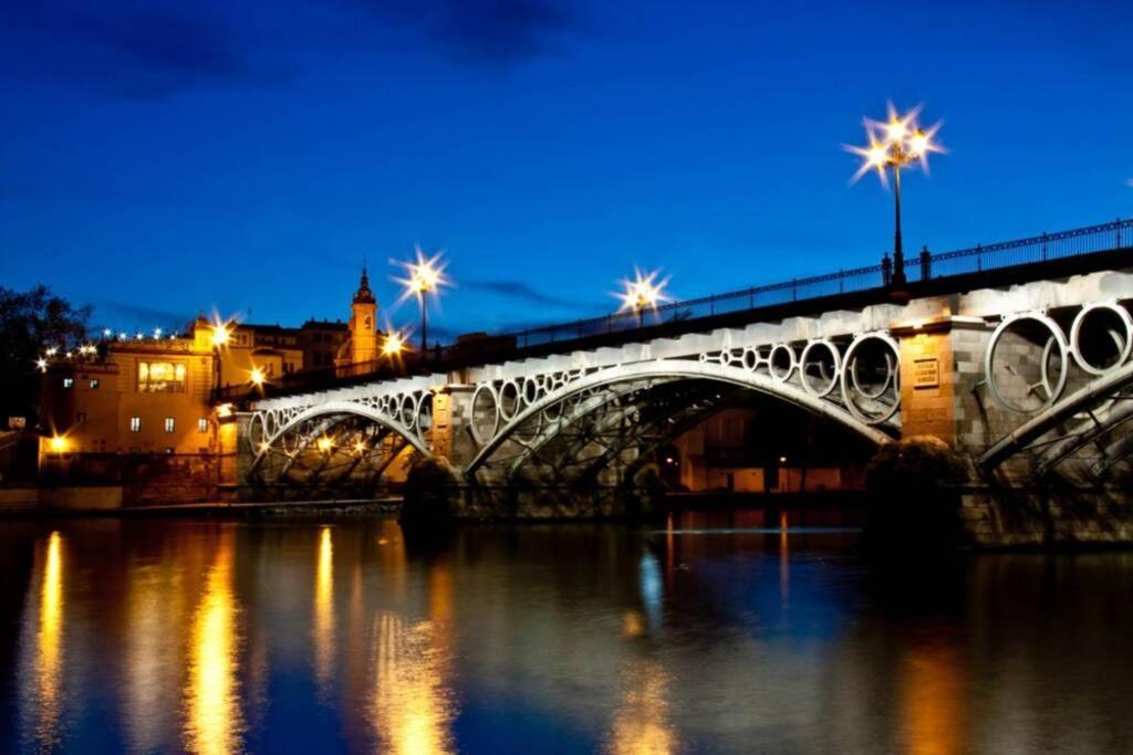 Apartamento Alfareria Seville Ngoại thất bức ảnh